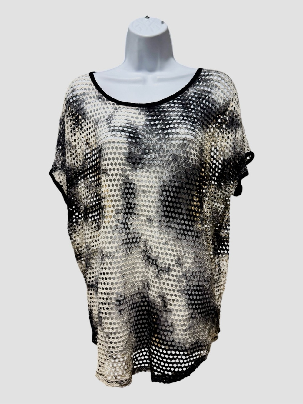 Bobeau Large Abstract Open Knit Mesh Tunic Top Black White Stretch Boho